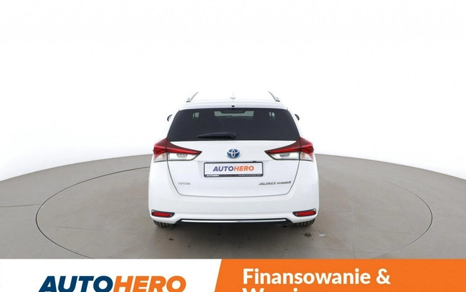 Toyota Auris cena 57200 przebieg: 164281, rok produkcji 2015 z Szczucin małe 352